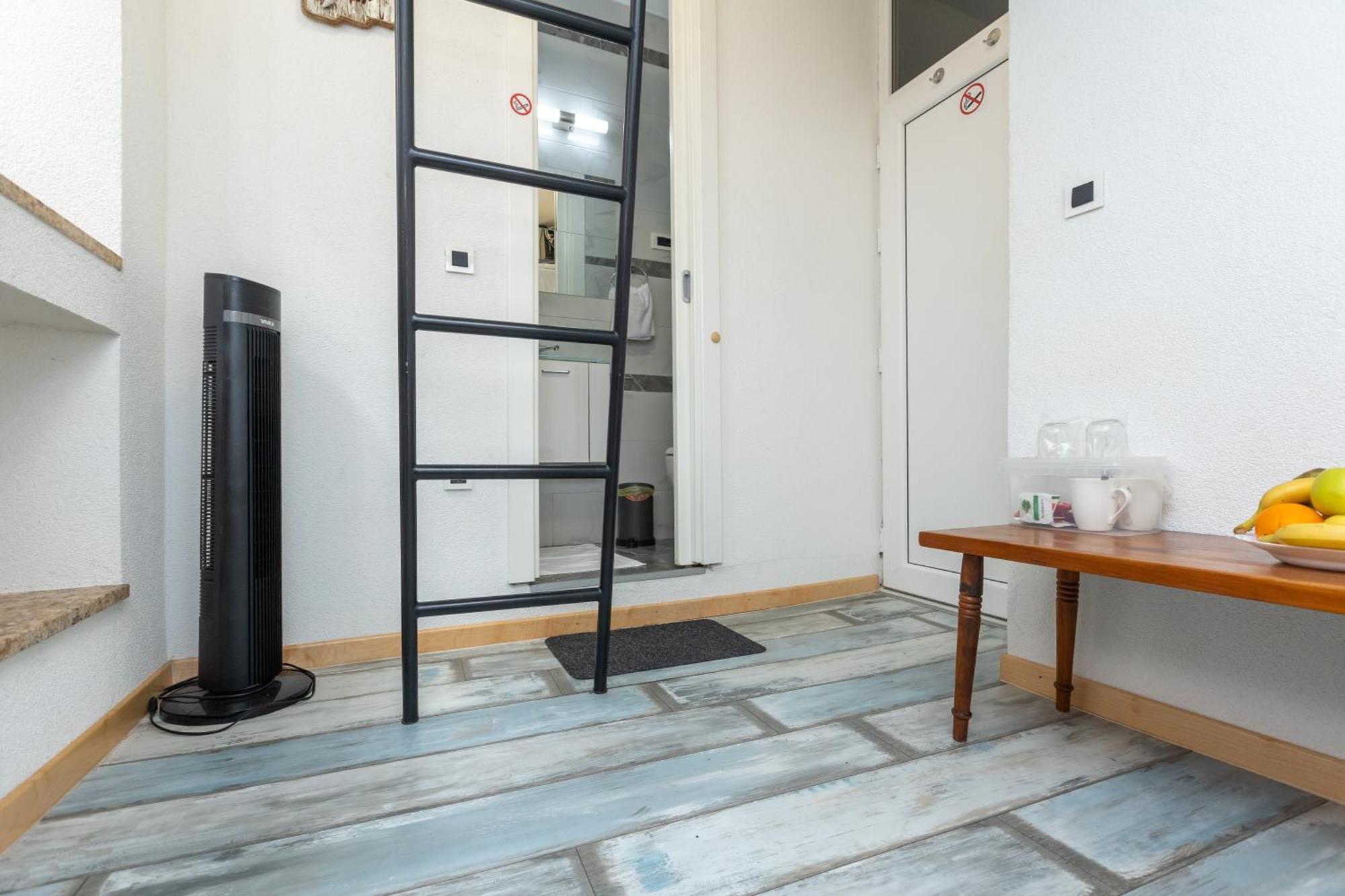D Room Old Town Center Задар Екстериор снимка